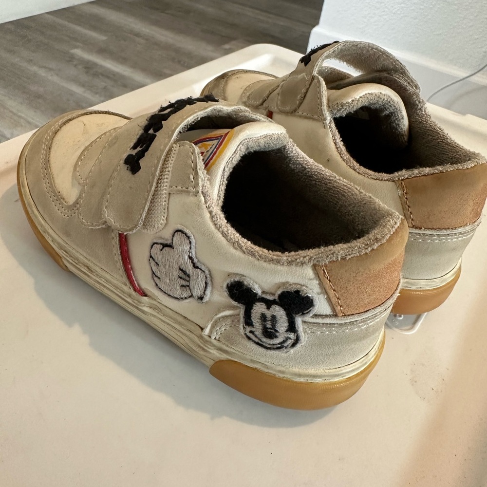 Zara Mickey sneakers size 25